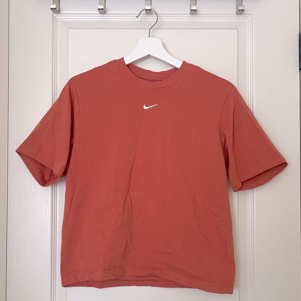 Coral Nike Box Tee | XS